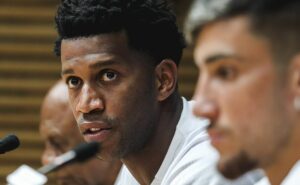 ao vivo, disse antes do clássico: no santos, gil dá declaração sobre o corinthians