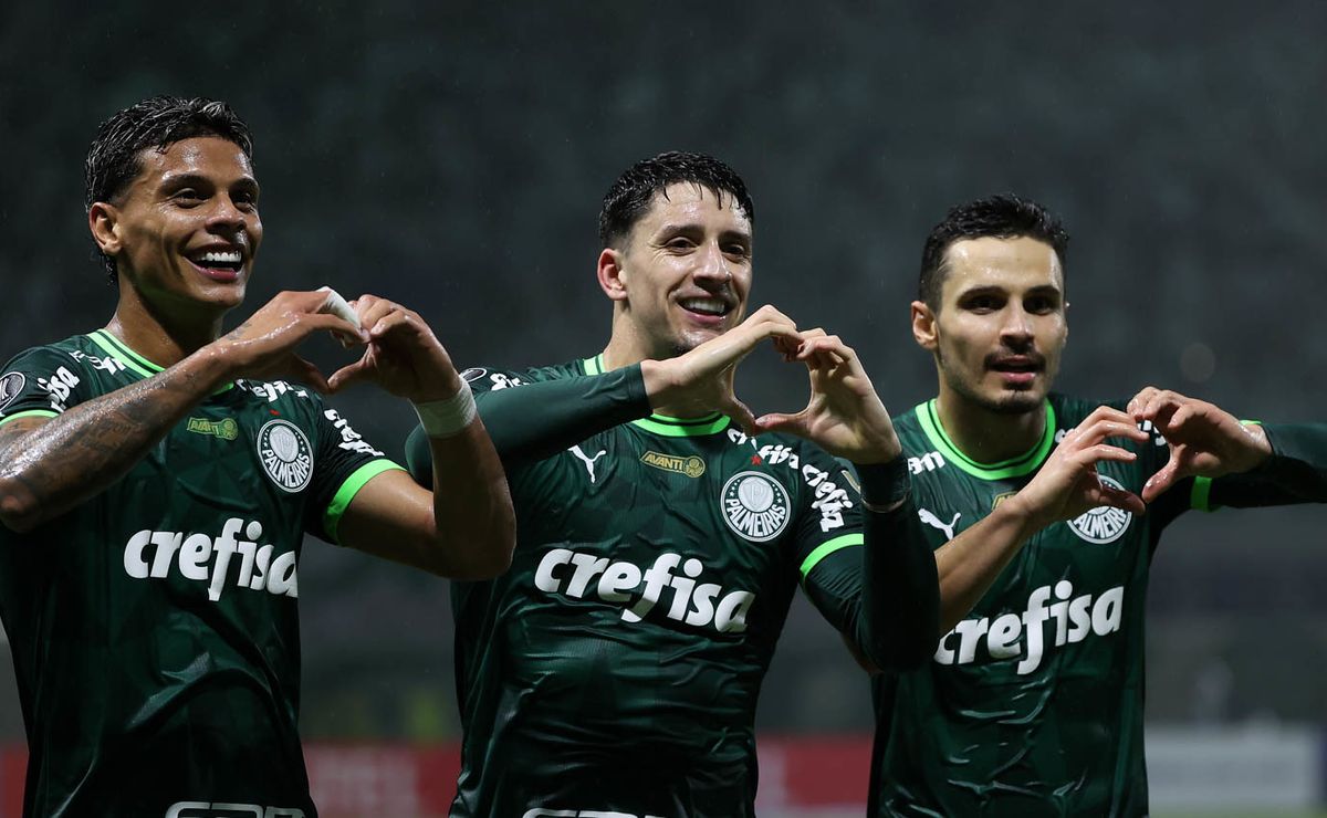 direto do ct: abel 'saca' titular absoluto do palmeiras do time titular, diz site