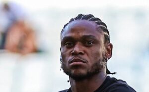 economia de r$ 250 mil/mês: internacional está perto de negociar luiz adriano