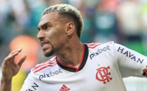 flamengo aceita prazo camarada no boletão e libera matheuzinho ao corinthians