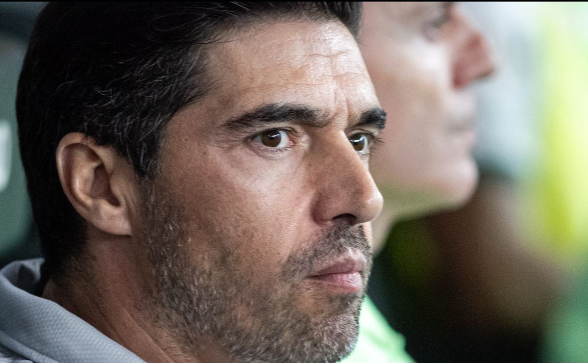 alfinetou ao vivo: abel ferreira faz 'cobrança' para cima da torcida do palmeiras