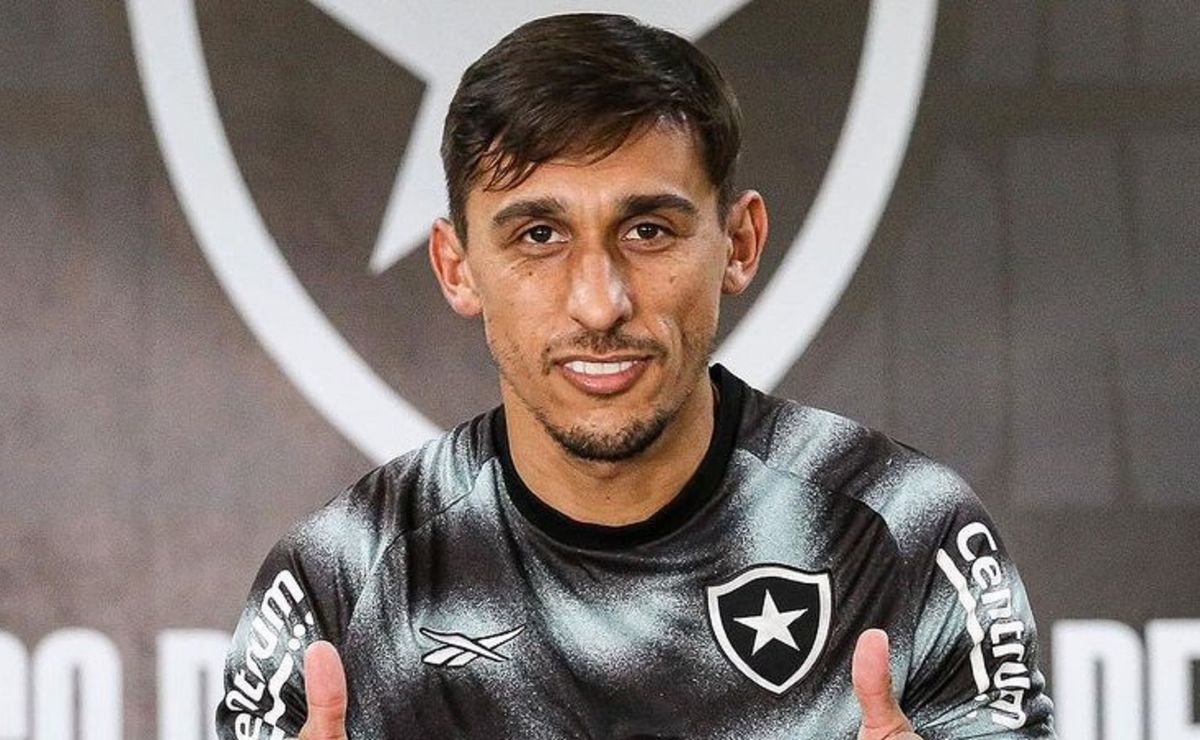 damián suárez é apresentado no botafogo e destaca estratégia durante as partidas