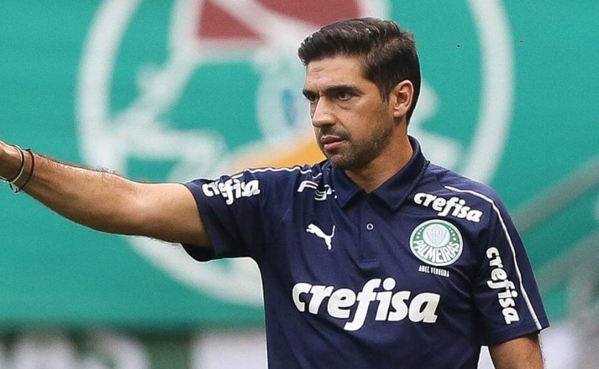 pedido antigo de abel: palmeiras mira contratação de destaque do cruzeiro, diz jornalista