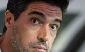 jornalista afirma que abel pode 'aprontar' para cima do são paulo na supercopa