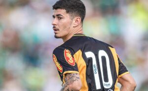 não quer parar em rômulo: palmeiras esbarra em dois motivos para assinar com novo atacante