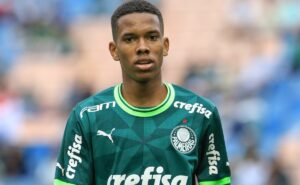 virou assunto até na europa: estevão brilha em vitória do palmeiras