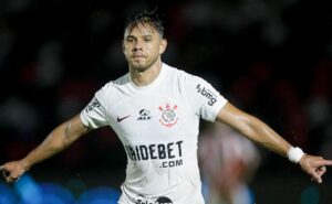 romero fala demais e 'vaza' negociação do corinthians: "espero que ele possa vir"