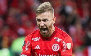 em entrevista, coudet admite que internacional pode negociar pedro henrique