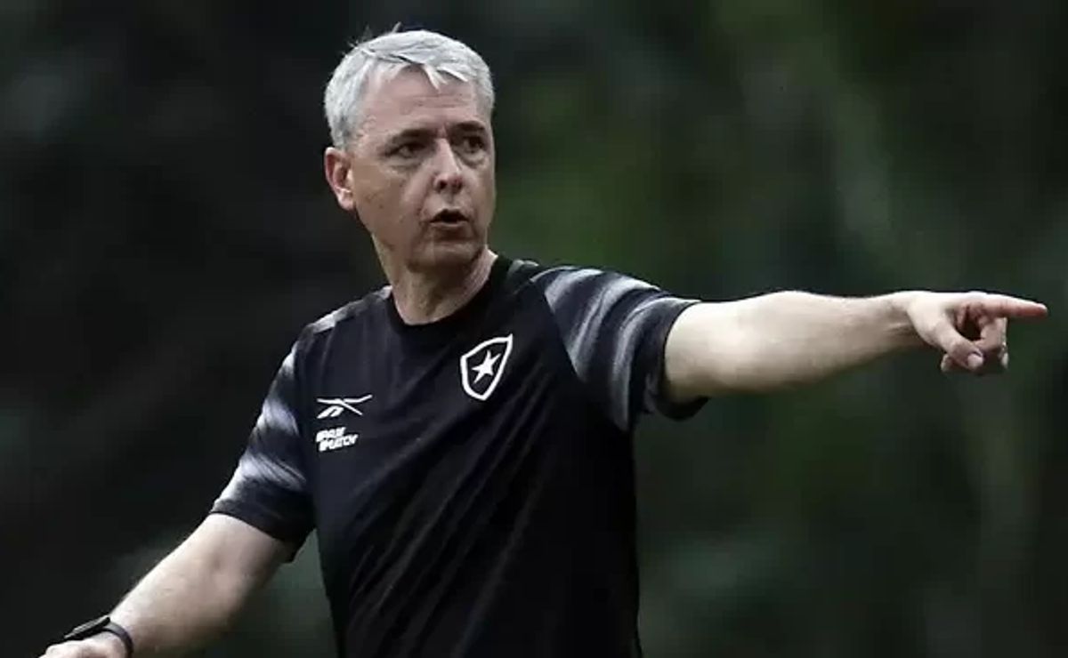 john, jeffinho e marçal desfalcam o botafogo no embate contra o flamengo