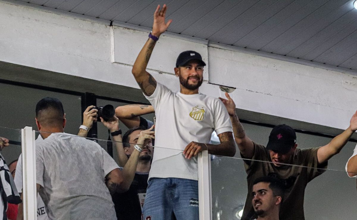 neymar assiste vitória do santos e marcelo teixeira dá pista sobre futuro
