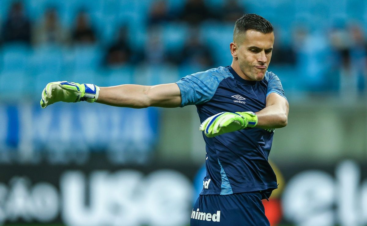 negociação de marcelo grohe mela com clube árabe e possível destino do goleiro chega aos ouvidos do grêmio