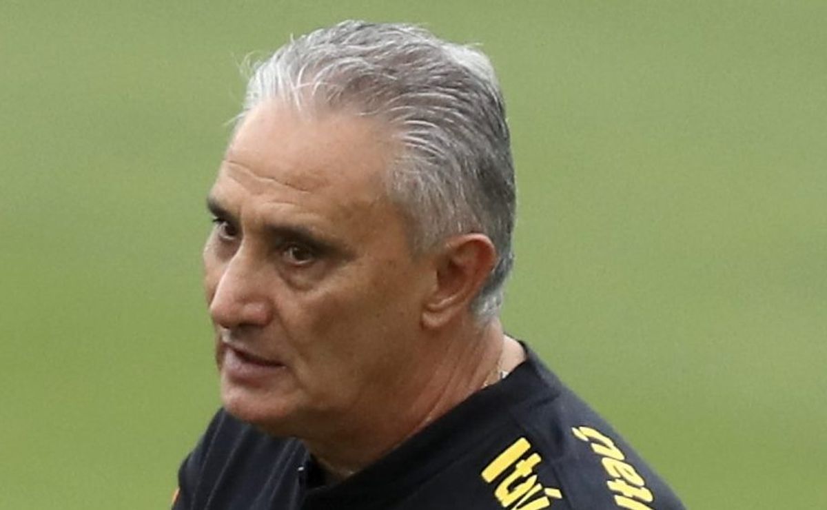 tudo foi fechado agora, vai pegar um avião: flamengo finaliza transferência após aval de tite