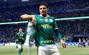 palmeiras supera city e psg e tem seu uniforme declarado o mais bonito do mundo
