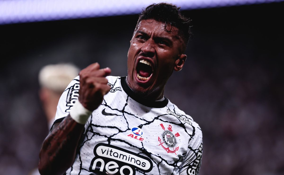 redução de salário e treinando bem: corinthians tem novidade sobre paulinho