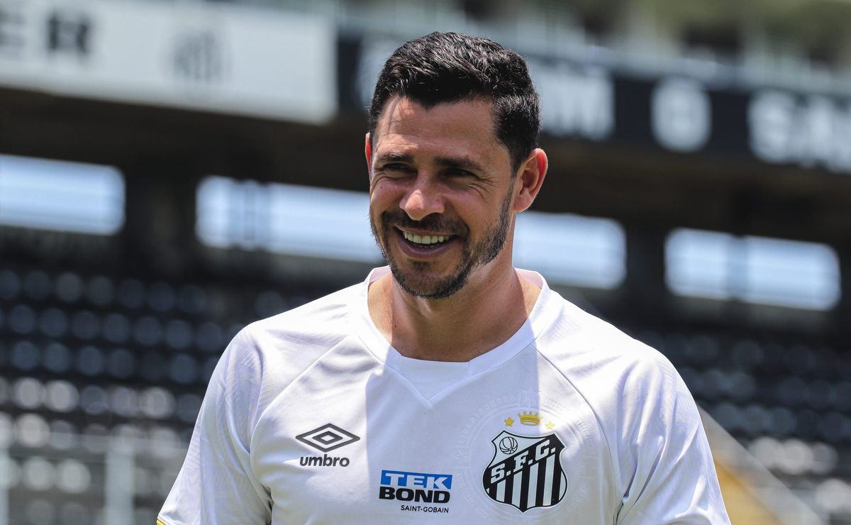 está confirmado: santos define a data para o retorno de giuliano