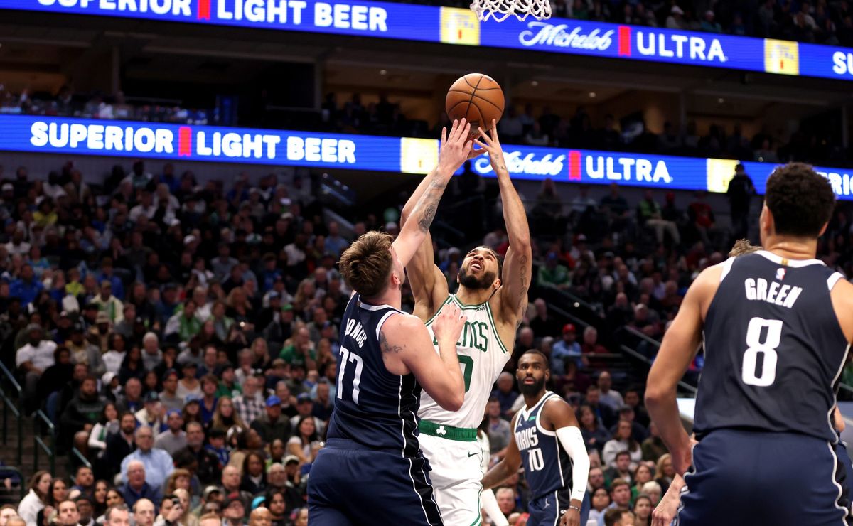 tatum e doncic se enfrentam em jogaço que abre o mês de março na nba