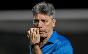 não vai mais jogar com renato no grêmio: volante pode assinar no corinthians