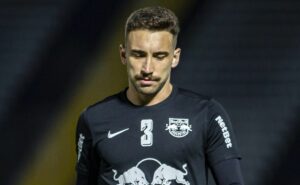 flamengo toma decisão imediata sobre léo ortiz e novo cenário agita bastidores