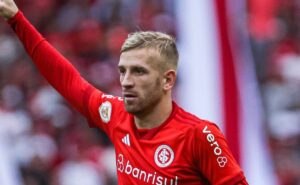 inter avisado, ramón quer: vasco não para em sforza e usa trunfo para assinar com pedro henrique