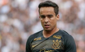 atenção, nação: jadson é assunto no flamengo após 'recadinho' de tite