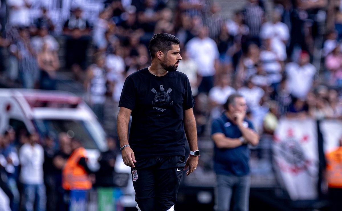 após má fase, yuri alberto ganha voto de confiança com antónio oliveira no corinthians