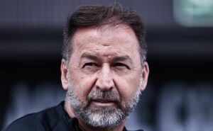 assinou: augusto melo fecha com novo reforço no corinthians