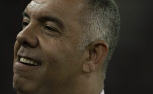 ato de indisciplina pode fazer atacante voltar ao flamengo e braz foi avisado