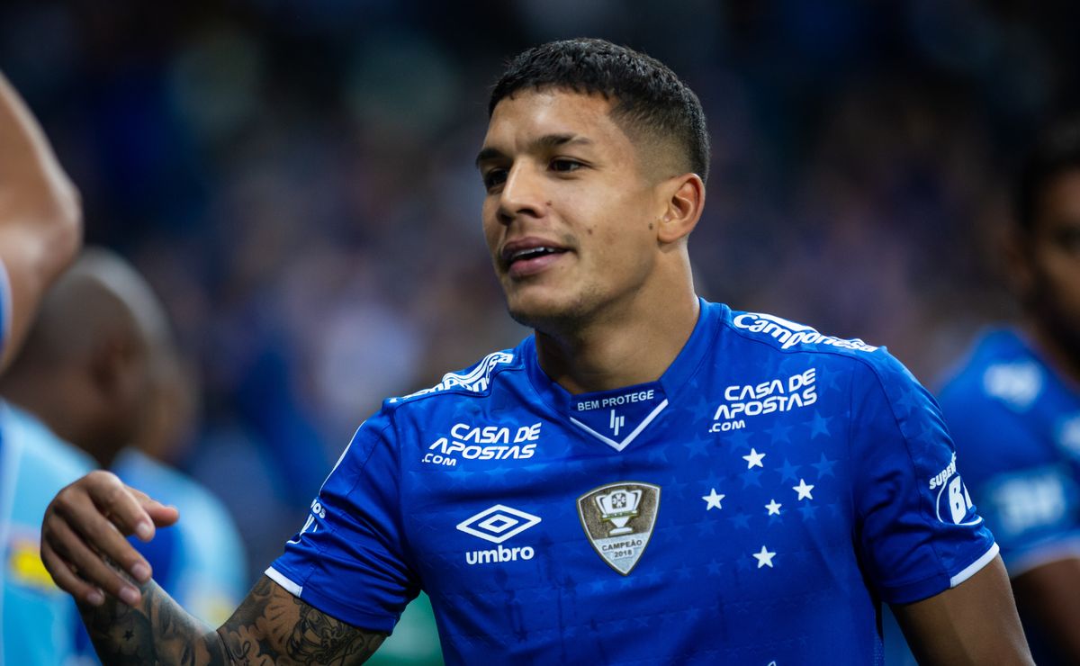 lucas romero pode ficar tempo afastado no cruzeiro e motivo é divulgado