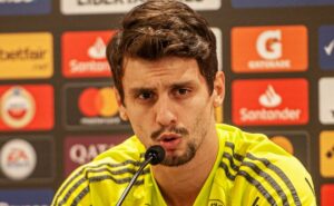 rodrigo caio sinaliza futuro e possível escolha do zagueiro chega ao flamengo