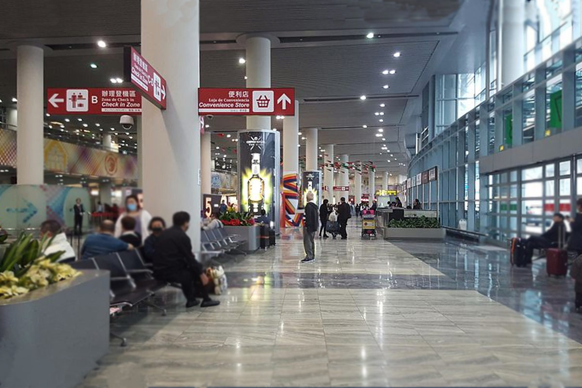 macau airport surpasses 600,000 passengers in february