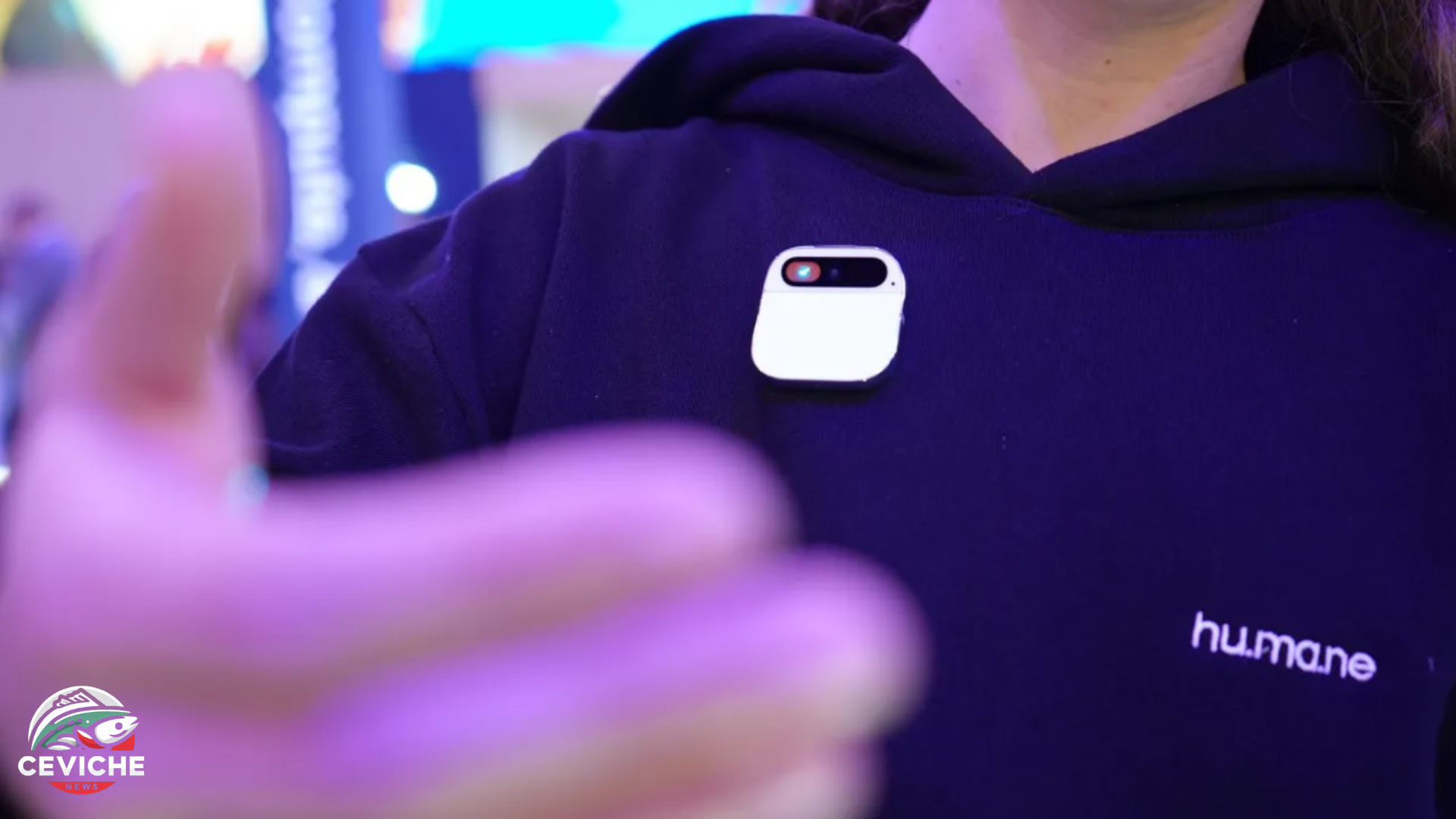 mwc 2024: humane ai pin, un dispositivo que está pensado para un futuro sin pantallas