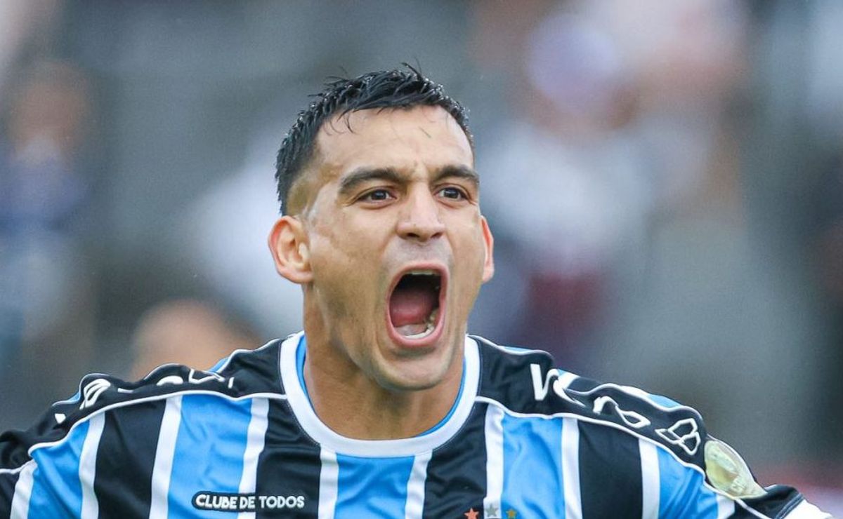 renato portaluppi explica o que pede para cristaldo no grêmio: "pisar na área"