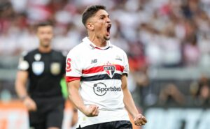 pablo maia estreia na seleção e lance crucial anima torcida do são paulo: 'craque demais'