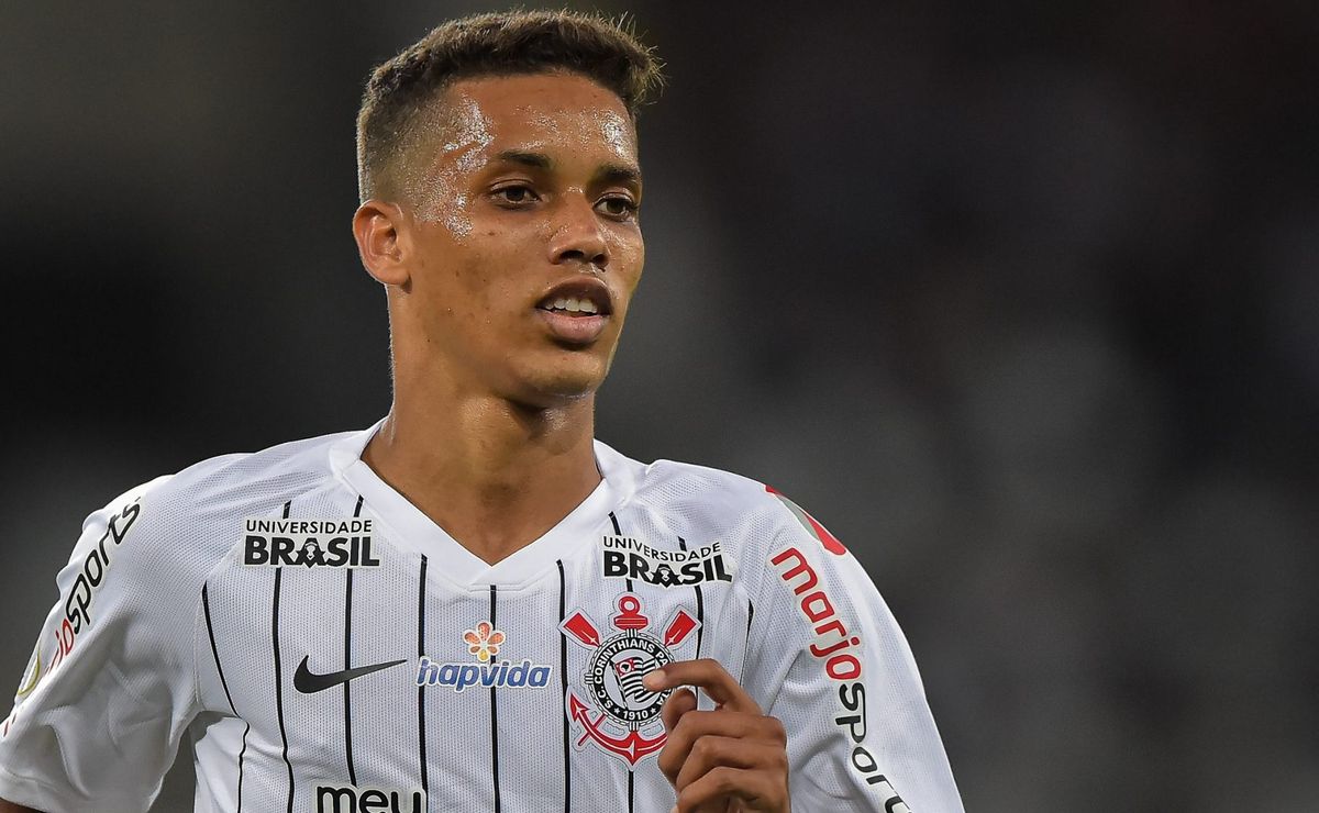 empresário confirma que pedrinho, ex corinthians, pode voltar a jogar em são paulo