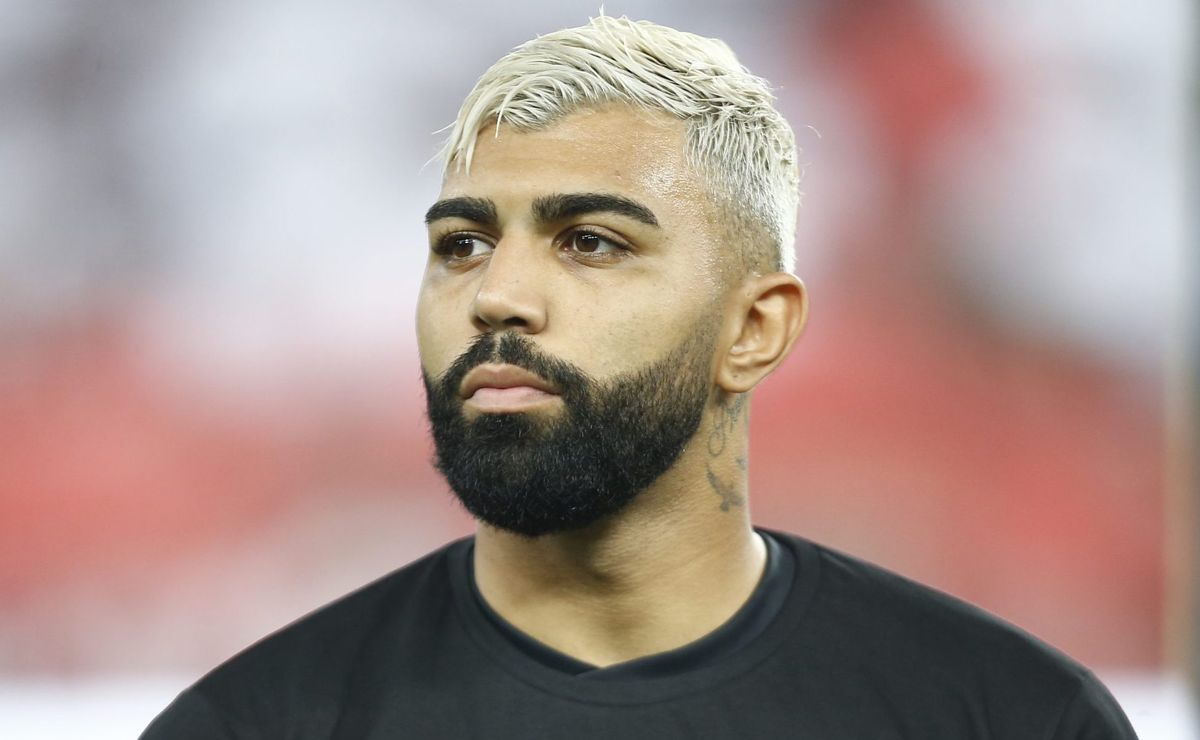 gabigol faz pedido para assinar contrato e informação chega ao palmeiras