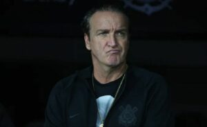 contratação de cuca tem reações negativas entre torcedores do athletico pr nas redes sociais