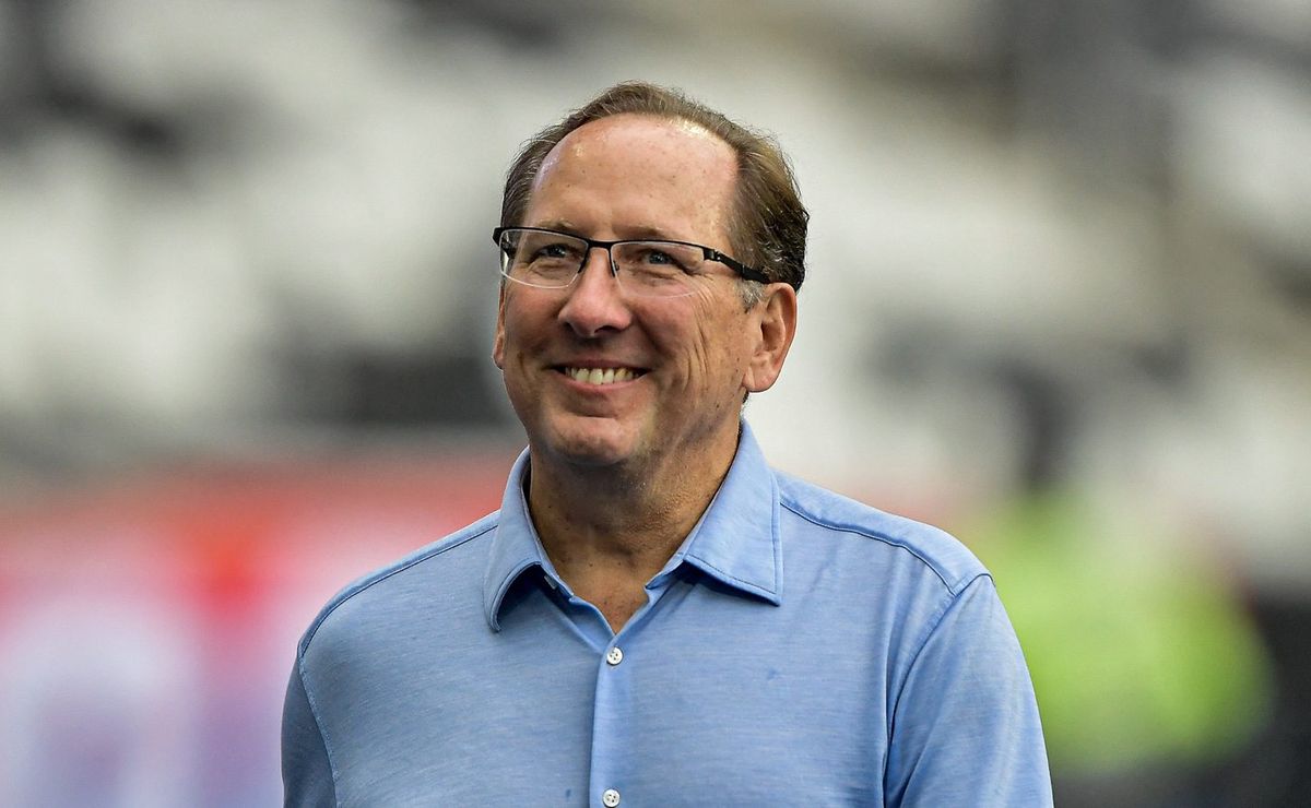 contratados por textor, igor jesus e allan se destacaram em confronto no futebol Árabe