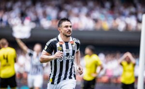 30% na conta: willian bigode faz santos pagar salário para mayke