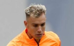 róger guedes vira assunto no catar e situação chega de imediato ao corinthians