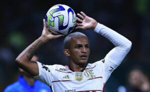 r$ 80 milhões: flamengo responde oferta do brighton ing por wesley