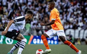 torcida do vasco elege culpado por gol de xandinho, na semifinal do carioca