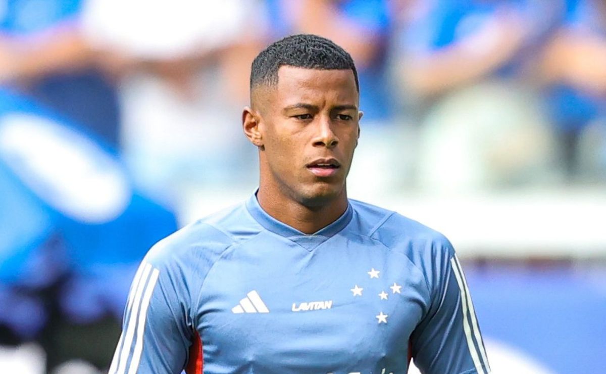 arthur gomes revela cobrança de larcamón no cruzeiro e elogia matheus pereira: “temos que desfrutar dele”