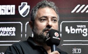 camisa 23 é oferecido ao vasco, mas alexandre mattos não se anima com negócio