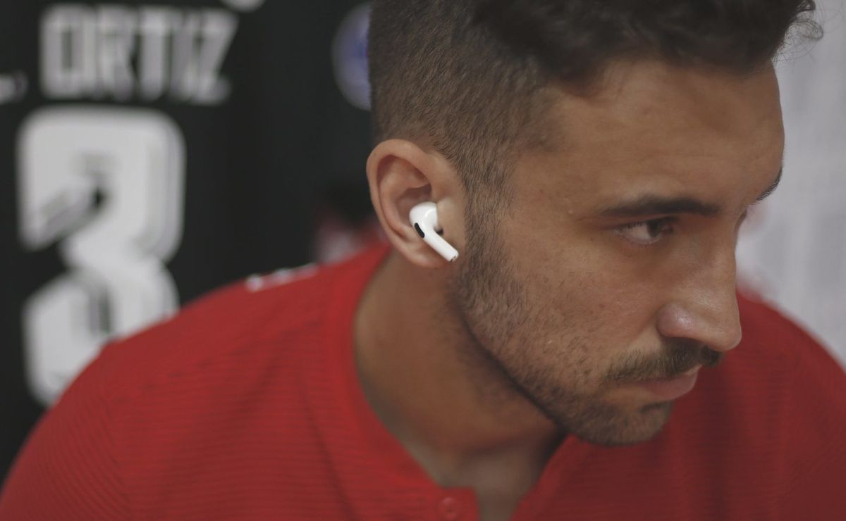 léo ortiz é contratado pelo flamengo, mas não chega de imediato; veja detalhes