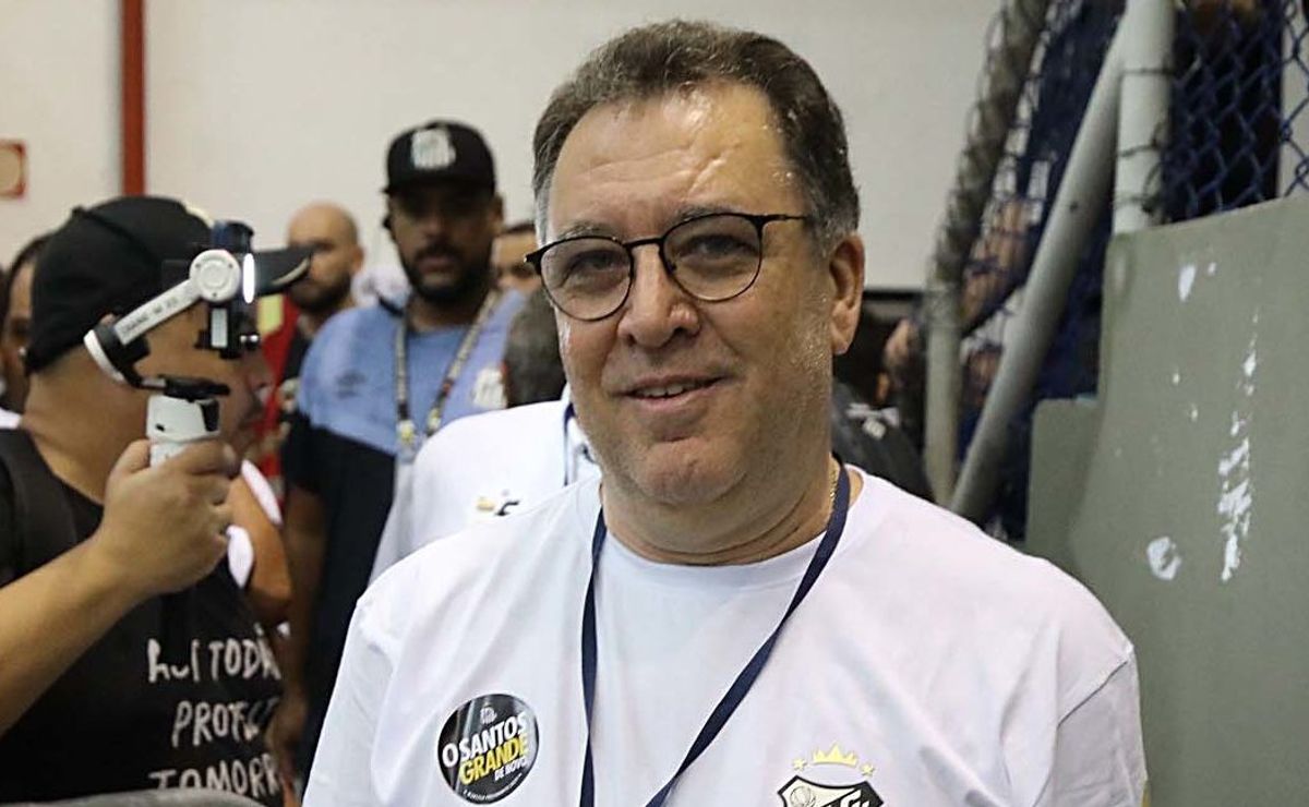 atacante e zagueiro, já é certo: marcelo teixeira conclui dois negócios no santos