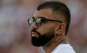 com palmeiras interessado, staff de gabigol toma atitude sobre futuro do camisa 10