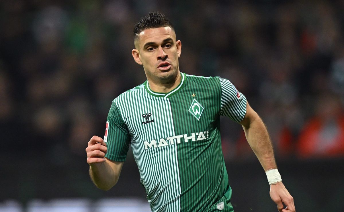 internacional surpreende e decide investir um alto salário em rafael borré