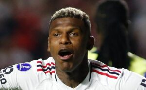 clubes do catar querem contratar arboleda, mas zagueiro prioriza permanência no são paulo