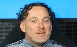 milito é anunciado pelo atlético mg e chega com mais quatro profissionais