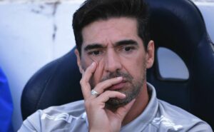 flamengo aprova assinar com atacante aprovado por abel ferreira no palmeiras